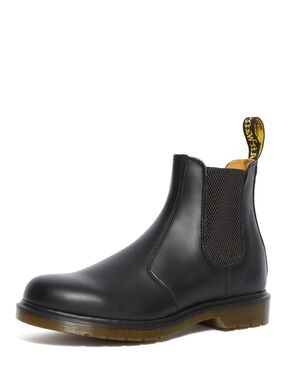 Dr. Martens Black Leather Chelsea Boot 2976 men’s size 6 women’s size 7 NWT